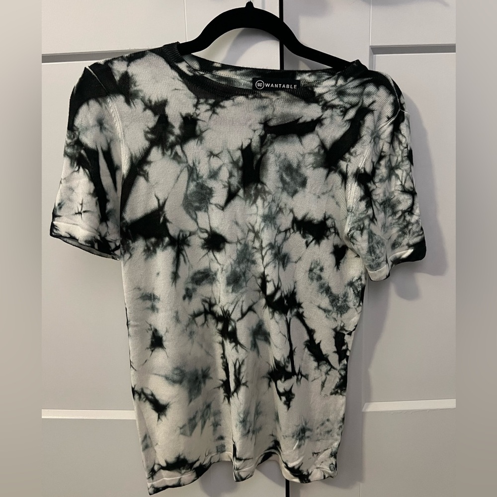 NWOT Wantable tie dye tee!